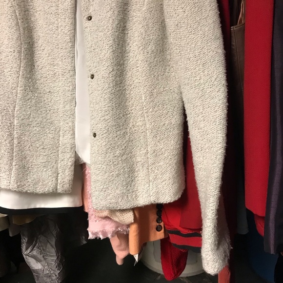 LOFT textured snap button jacket size 6 - Picture 3 of 3